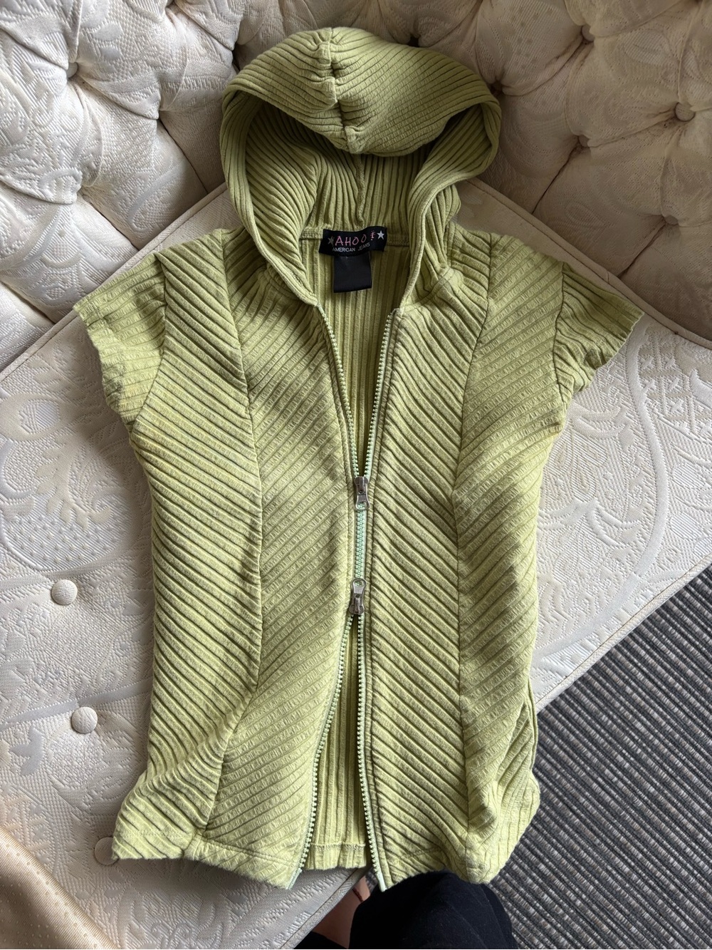 Short-Sleeve Hooded Zip Sweater - Light Olive Green